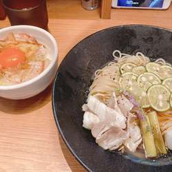 酢橘と昆布水の和え冷やし