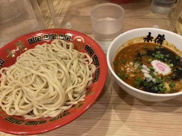 「赤辛つけ麺　大盛」@赤備の写真