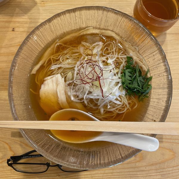 「冷やしラーメン（醤油）」@利尻昆布ラーメン くろおびの写真