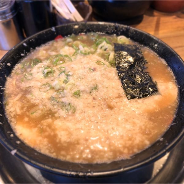 「純とんこつラーメン」@無鉄砲 がむしゃらの写真