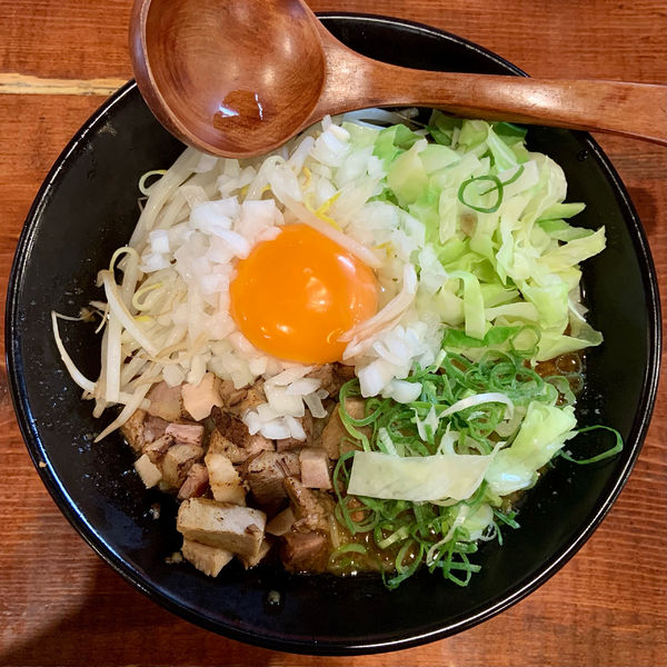 「まぜ雲（780円）生玉子（100円）」@Noodle Laboratory 金斗雲の写真