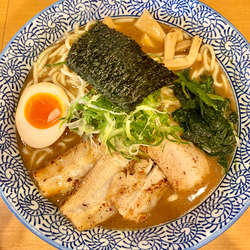 ちゃーしゅーめん (白濁魚介)