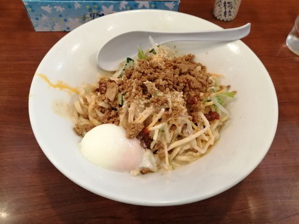 「メガ冷やし坦々まぜそば・温玉　限定」@メガガンジャの写真