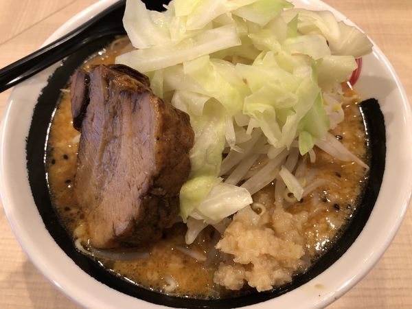 「味噌らー麺(野菜増しニンニク入り)」@らー麺 だるまの写真