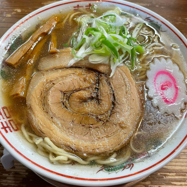 「煮干しトロ肉中華そば」@中華そば 弥惣吉の写真