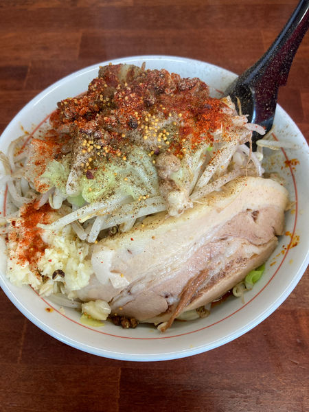 「麻辣汁なし+雷電」@激辛ラーメン専門店 レッチリ 土浦本店の写真