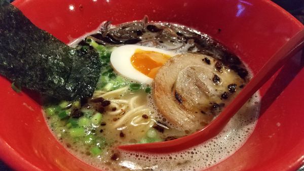 「熊本ラーメン+半替え玉」@熊本とんこつらーめん あそ路の写真