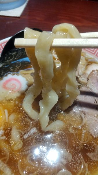 「月見中華そば850円、手打ち麺50円（限定）」@中華そば えもとの写真