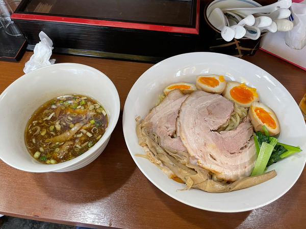 「つけ麺しょうゆ中盛り　煮卵チャーシュートッピング」@麺家 近の写真
