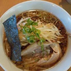 正油ラーメン700円(ふつう・太麺)