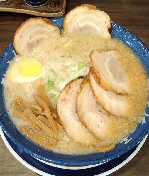 「チャーシューメン大盛」@東京環七ラーメン じょっぱりの写真