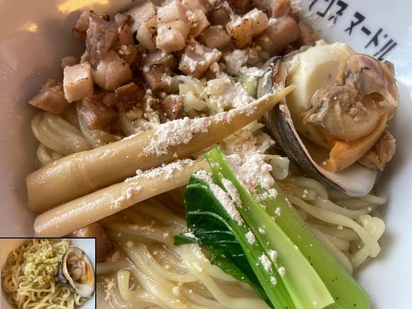 「潮まぜそば＋自家製ガーリックバター＋貝玉（１玉）」@Tokyo Bay Fisherman's noodleの写真