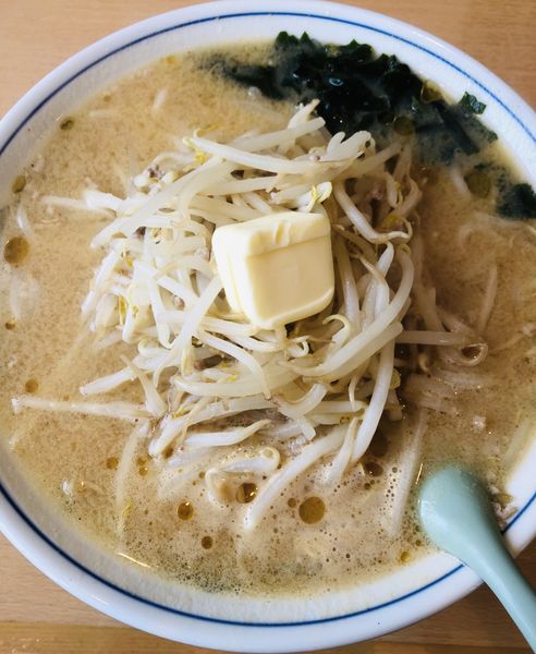 「味噌バターラーメン 900円」@平安の写真