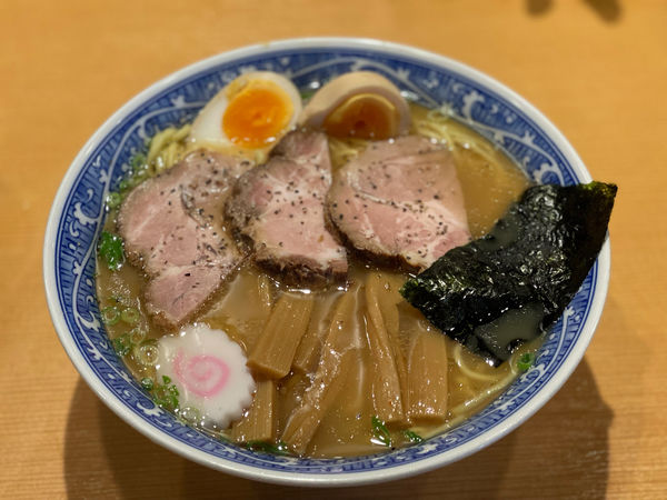 「特製中華そば大盛り 1,030円」@中華そば 青葉 御徒町店の写真