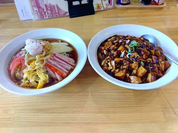 「麺セット(冷やし中華＋麻婆丼)1,080円」@華龍飯店 伊勢崎店の写真