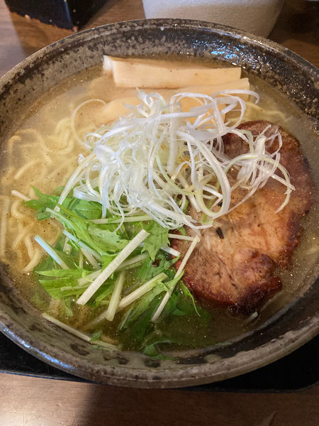 「純塩らーめん中盛」@麺らいけんの写真