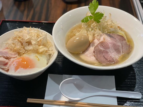 「冷やし淡麗鶏そば」@ラーメン まる五の写真