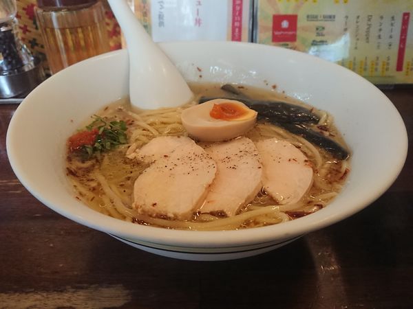 「鶏の冷た～い塩らはッ！」@ラハメン ヤマンの写真