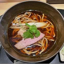 紀州鴨中華そば（手もみ麺）