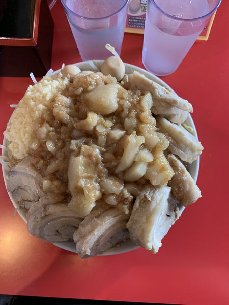 「極太麺＋豚トリプル×2＋うずら」@ボディブローの写真