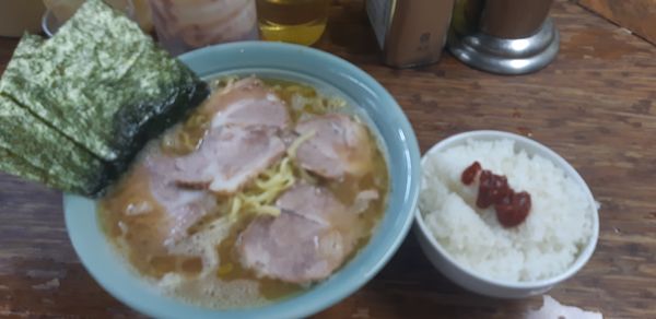 「チャーシュー麺大、ライス」@まこと家の写真