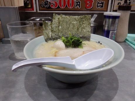 「ラーメン（塩）」@横浜家系ラーメン 魂心家 自由が丘店の写真