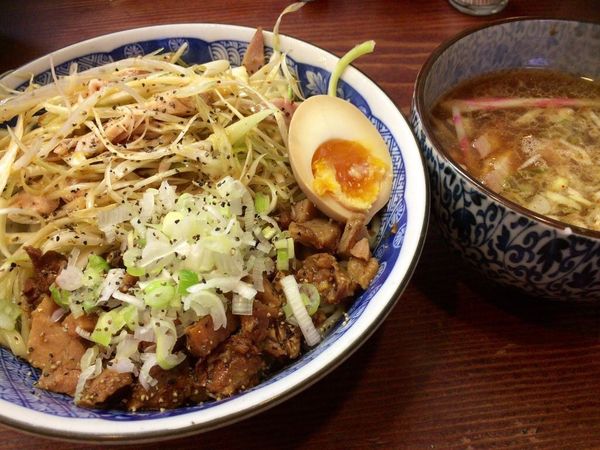 「つけ麺(あつもりルーローVer.) ＋ 辛ネギトッピング」@良温(Ra-on)の写真