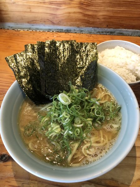 「朝ラー　のり増し」@横浜ラーメン 武蔵家 大井町店の写真
