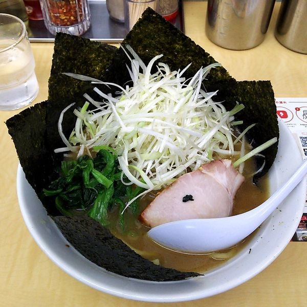 「白ネギラーメン」@ら〜めんぎょうてん屋GOLD 東名厚木店の写真
