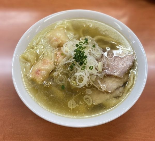 「エビワンタン麺」@日陰の写真