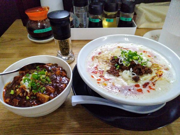 「担々麺 790円 麻婆丼 350円」@青竹手打ち佐野らーめん 晴れる屋の写真