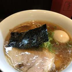 醤油らぁ麺＋味玉