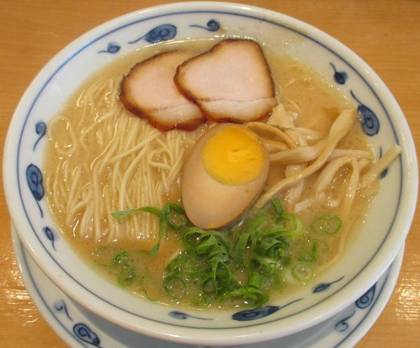 「らあめん（麺ヤワ）790円」@らあめん 渋谷三丁目の写真