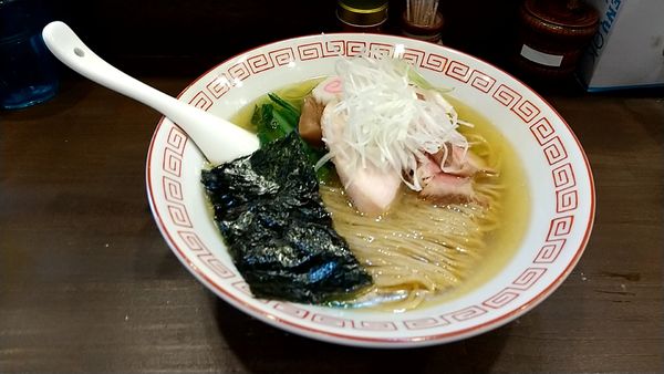 「中華そば(鶏)塩（８００円）」@麺屋 誠栄の写真