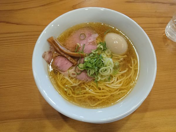 「味玉塩らぁ麺 850円」@らぁ麺 くろ田の写真
