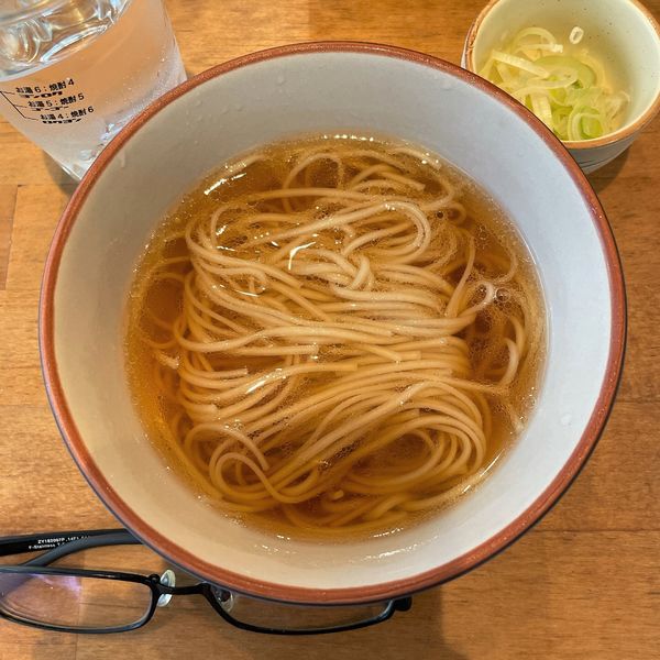 「冷やし素ラーメン（ハーフサイズ）」@都電テーブル 雑司が谷店の写真