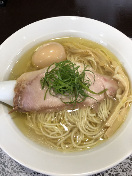 「鶏そば(白醤油)味玉付930円」@中華そば ふじ野の写真