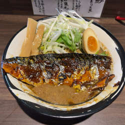 さばらーめん黒海（1300円）