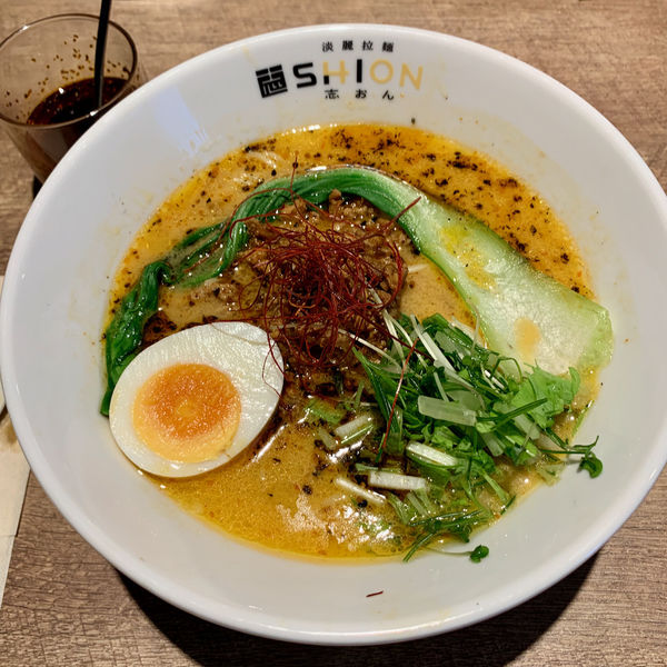 担淡麗麺（＋志おんの匠（醤油））