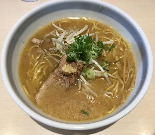 「味噌ラーメン(半麺)」@RAMEN IORIの写真