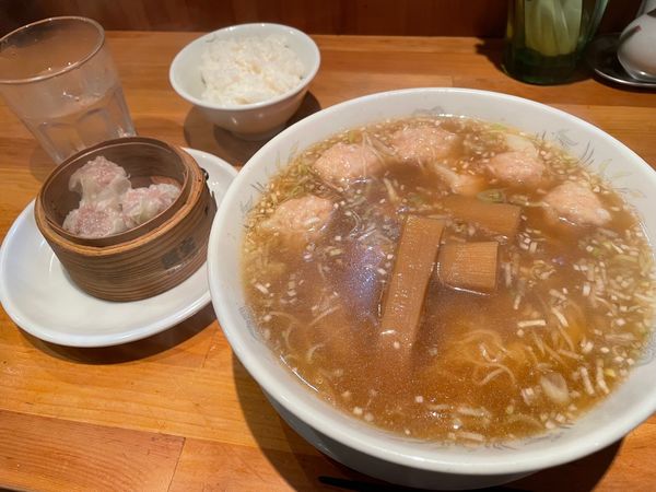 「タケノコワンタン麺+シューマイセット」@ウミガメ食堂の写真