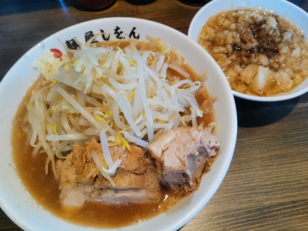 「ミニラーメン+肉カス脂」@麺屋しをんの写真