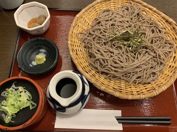 「ざるそば半玉大盛 830円」@信州そば処 そじ坊 那覇空港店の写真