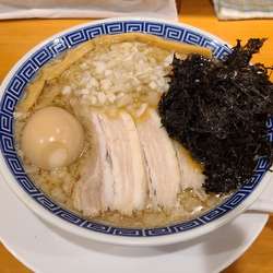 背脂中華バラ海苔¥850、味玉¥100