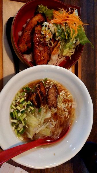 「ランチ麺セット(880円税込)」@らーめん食堂HITOTSUKIの写真