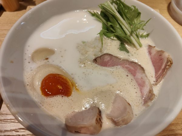 「特製ふく流らーめん」@ふく流らーめん 轍 東京高田馬場本店の写真