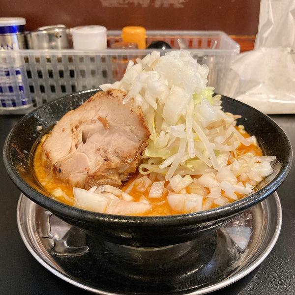「大学辛味噌ラーメン680円」@WILDラーメンの写真