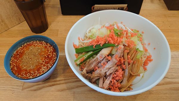 「【限定】冷し辛つけそば 960円 + 豚ばらごはん 350円」@中華そば専門 とんちぼの写真