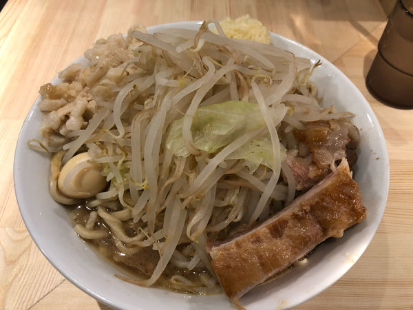 「ラーメン ¥760 うずら¥100」@ラーメン緑山の写真