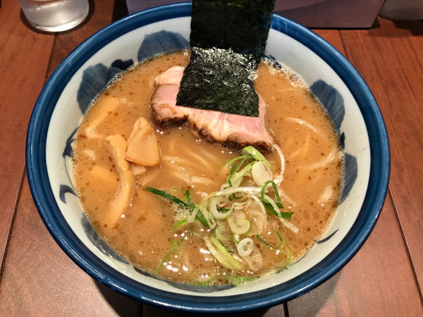 「らーめん　800円」@めん徳二代目つじ田 麹町店の写真